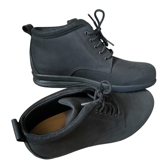 SAS Gretchen Chukka Boot Black 8.5 N - Picture 1 of 11